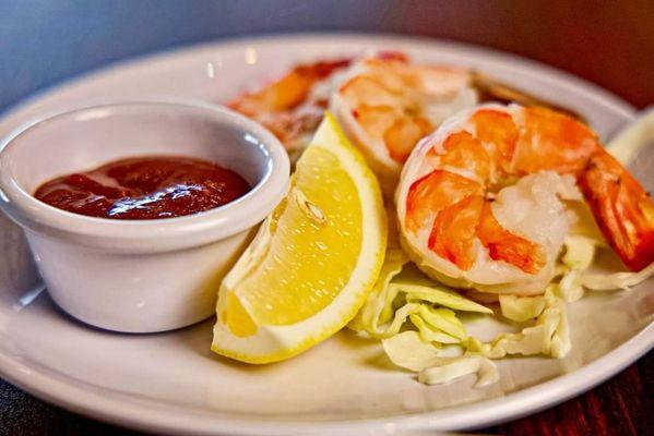 Jumbo Black Prawn shrimp cocktail with sambal-infused cocktail sauce appetizer