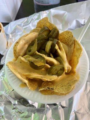 Nachos with cheese and jalapeños