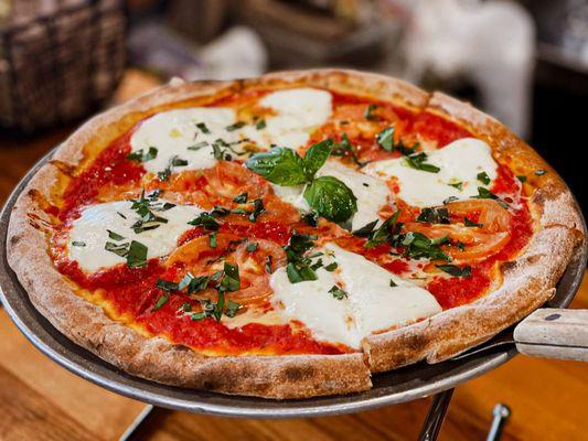 L'incontro Pizza and Italian Restaurant in Kendall. You can order online