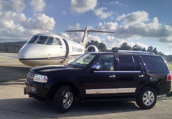 Airport shuttle service in Short Hill, New Jersey