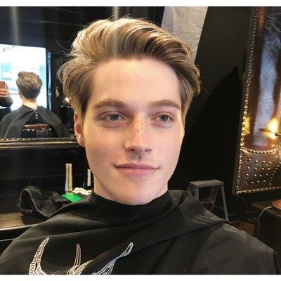 Froy looking fire!