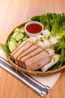 Banh Hoi Heo Quay - Woven Rice Vermicelli w/ Crispy Roasted Pork Belly