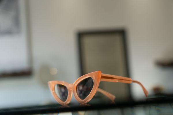 Kuboraum peach cateye sunglasses