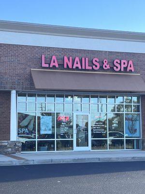 LA Nails & Spa