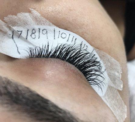 Beautiful natural lashes!