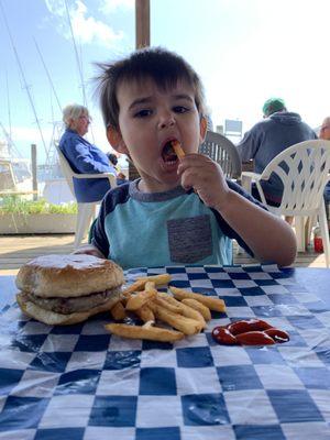 Family and dog friendly dining.