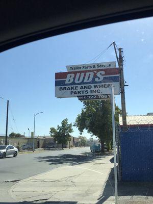 Buds Brake & Wheel 305 E 19th St.