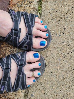 Gorgeous pedi!  Ready for the beach!