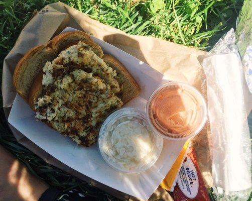 Crab cake platter