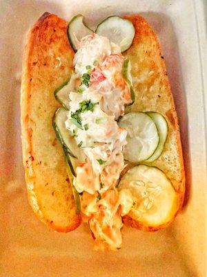 Lobster Roll - pretty skimpy on the lobster