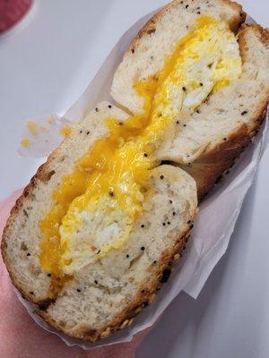 Egg & cheese bagel ordered for pickup, thank you!