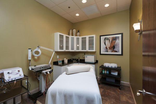 Our professionally licensed Estheticians are ready to make your skin Healthy and Glowing. 
 Book with us today!