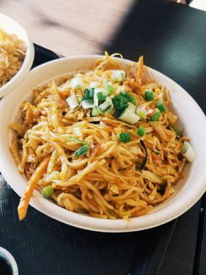 Hakka noodles, flavor is similar to veggie fried rice