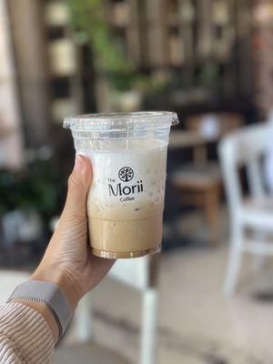 ig: @whatsviveating  |  iced coconut vietnamese coffee