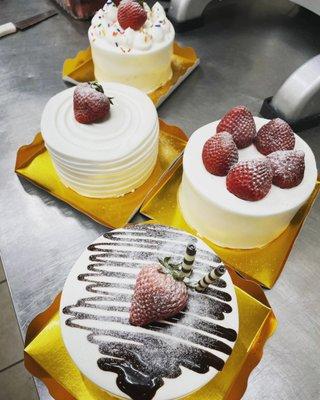 Mini fresh cream cake