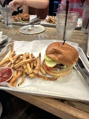 Cheese burger with truffle fries