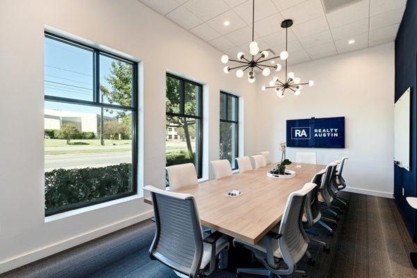 Welcome to Realty Austin's Central Office, enjoy our collaborative client and agent meeting spaces, lounge and kitchen area.