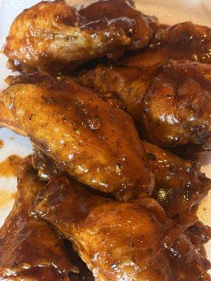 Jerk messy wings