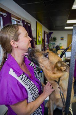 Lindsey, owner of PHGS, loves working with the dogs and cats of Steamboat!