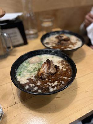 #3: paitan shio with fukuoka roasted garlic oil ($17.90)