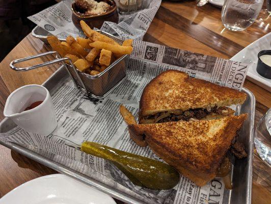 Beef short ribs grilled cheese paired with fries