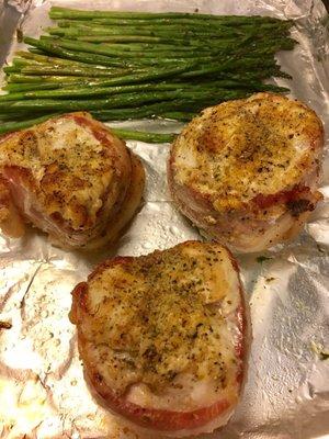 Bacon wrapped chicken fillets !