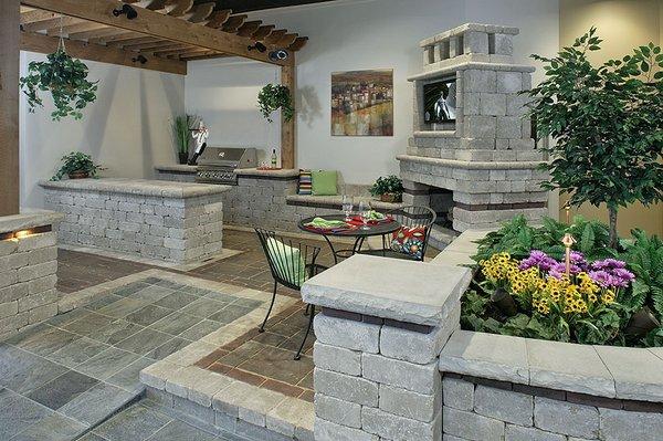 Naperville Design Center - Integrated Outdoor Living Space