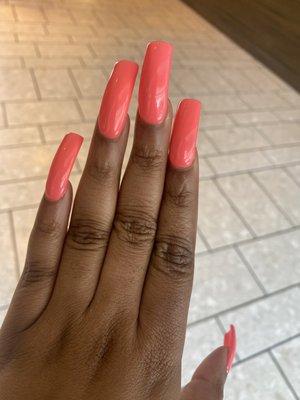 The long nails in question that are actually very regular