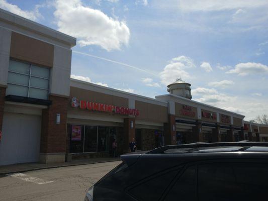 rather good Dunkin Donuts at this location closes at 10 at night but during the daytime hours always good service cuz coffee