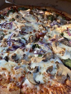 Customize large grilled chicken,red onion, spinach,mushrooms. original crust.