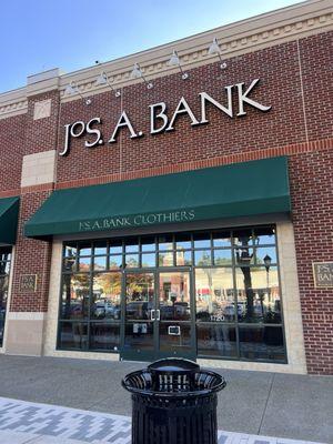 Jos A. Bank