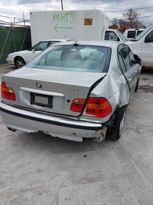 2004 BMW 330