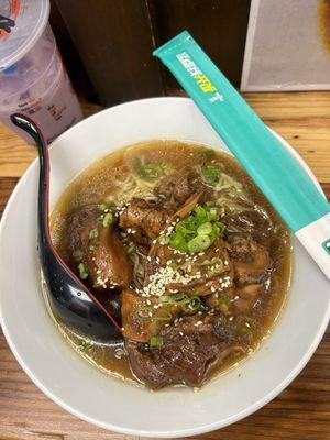 beef brisket noodles