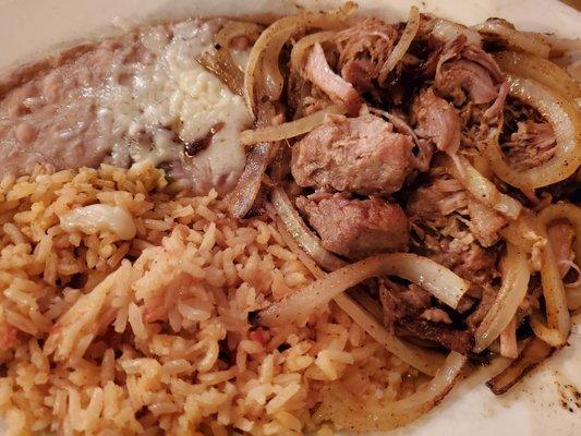 Carnitas Dinner, refried beans & rice