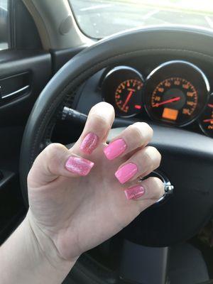 nails