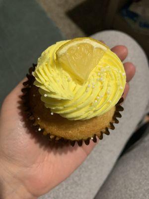 Lemon cupcake