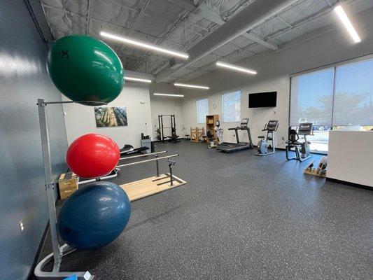 California Rehabilitation and Sports Therapy - Tracy 
2792 Naglee Rd.
Tracy, CA 95304