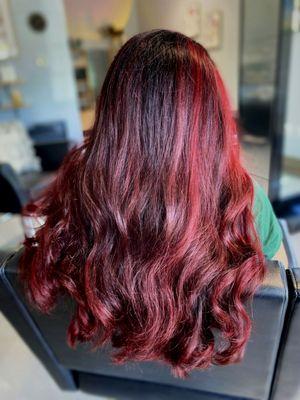 Service: Lift and Color Red Foilayage on Natural Level 2 
Stylist: Aly