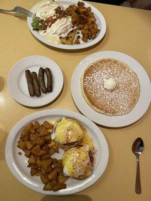 Top: Kalamity Katie's Border Benedict Left: side sausage Right: 1 pancake Bottom: Eggs Bennie