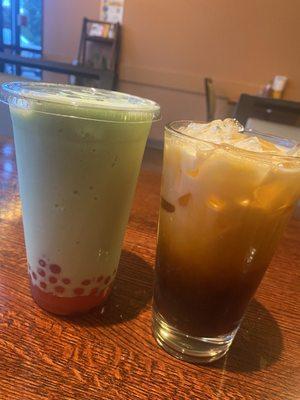 Honeydew bubble tea and Thai tea