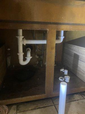 New kitchen sink drain