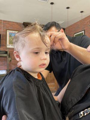 Jonathan cutting my 2 yr olds hair! Kids cut!!