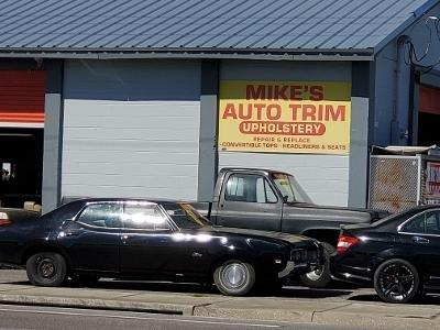 Mike's Auto Trim staff is happy to serve your vehicles needs. Serving Sarasota and Manatee Counties for over 30 years