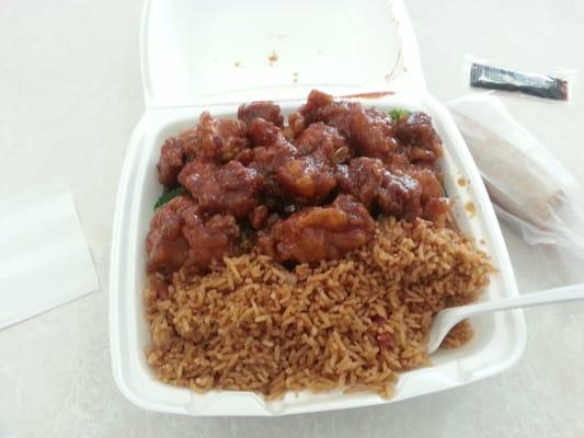 General Tso chicken, yum yum and under $9