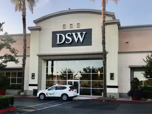 DSW Designer Shoe Warehouse