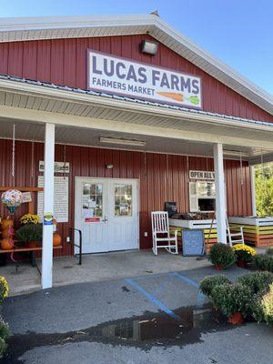 Lucas Farms Produce Center