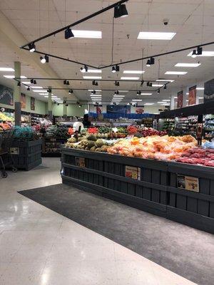 ShopRite Bedford Hills NY. Very old store, very dirty, rundown, not the best.