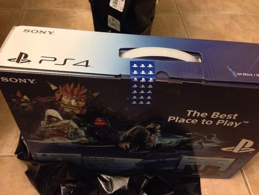 Yay just got my PS4 after an hour wait!..