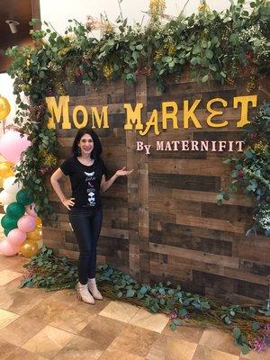 Lisa joins all events to support local moms to help build small business! Bossmom