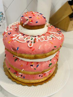 Doughnut cake